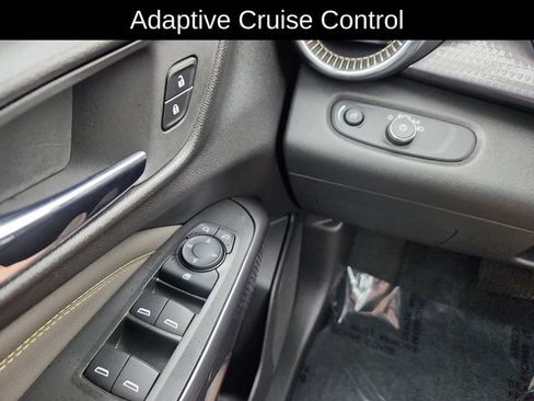 Used 2026 Chevrolet Trax ACTIV w/ Sunroof Package FWD image 36