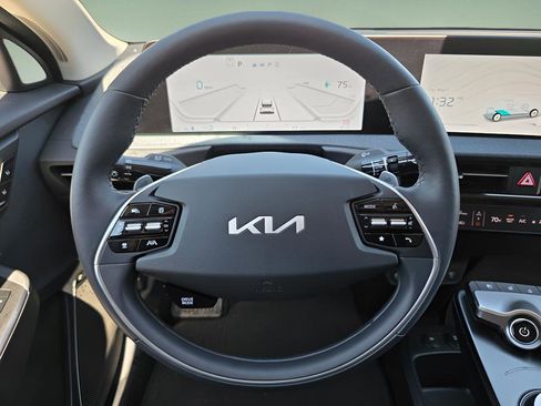 Used 2024 Kia EV6 Wind AWD/4WD image 24