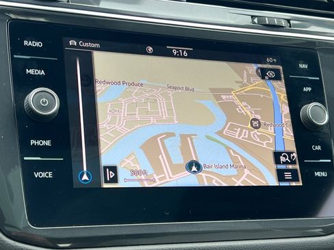 Used 2022 Volkswagen Tiguan SEL R-Line image 19