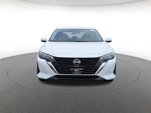 Used 2024 Nissan Sentra S image 2