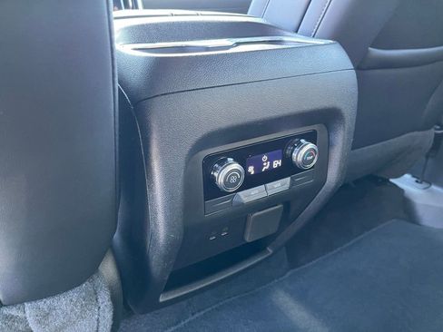 Used 2025 GMC Acadia Elevation w/ Elevation Premium Package image 23