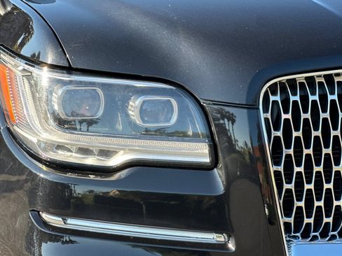 Used 2024 Lincoln Navigator Premiere AWD/4WD image 46