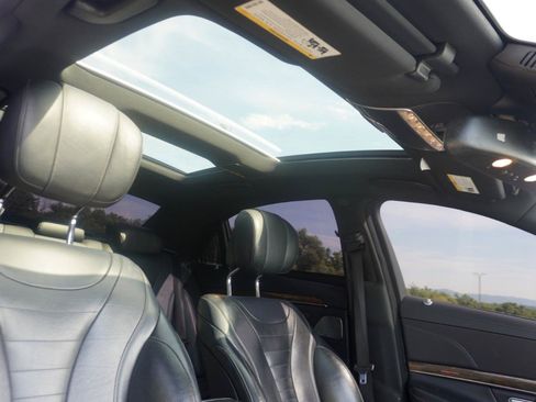 Used 2015 Mercedes-Benz S 550 4MATIC Sedan image 25