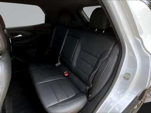 Used 2024 Chevrolet TrailBlazer RS FWD image 21