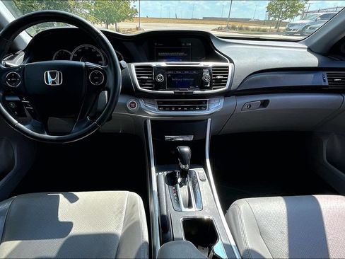 Used 2015 Honda Accord EX-L image 17