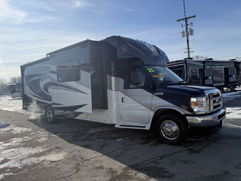 Used 2023 Ford E-450 and Econoline 450 Super Duty w/ Motorhome Prep Package image 2