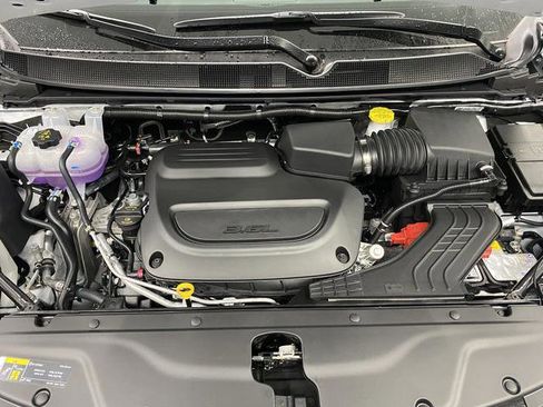 New 2026 Chrysler Pacifica Limited w/ S Appearance Package AWD/4WD image 43