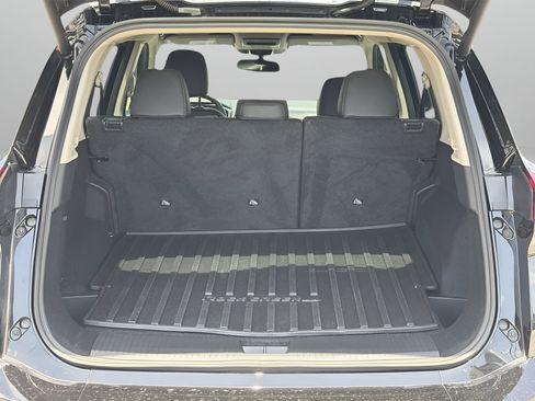 Used 2025 Nissan Rogue SV w/ Rock Creek Premium Package AWD/4WD image 8