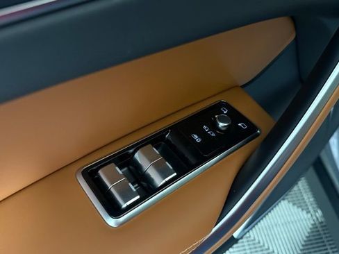 New 2025 Jaguar F-PACE R-Dynamic S image 27