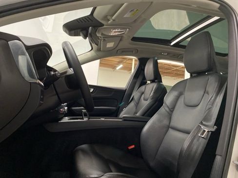 Used 2023 Volvo XC60 B5 Plus w/ Protection Package Premier image 27