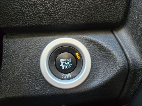 Used 2018 RAM 1500 Sport image 23