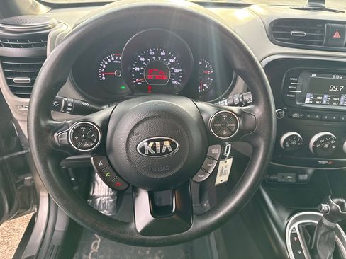 Used 2018 Kia Soul image 14