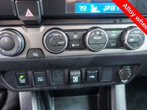 Certified 2023 Toyota Tacoma 4x4 Double Cab image 28