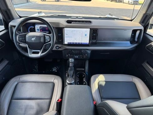 Certified 2023 Ford Bronco Wildtrak AWD/4WD image 7