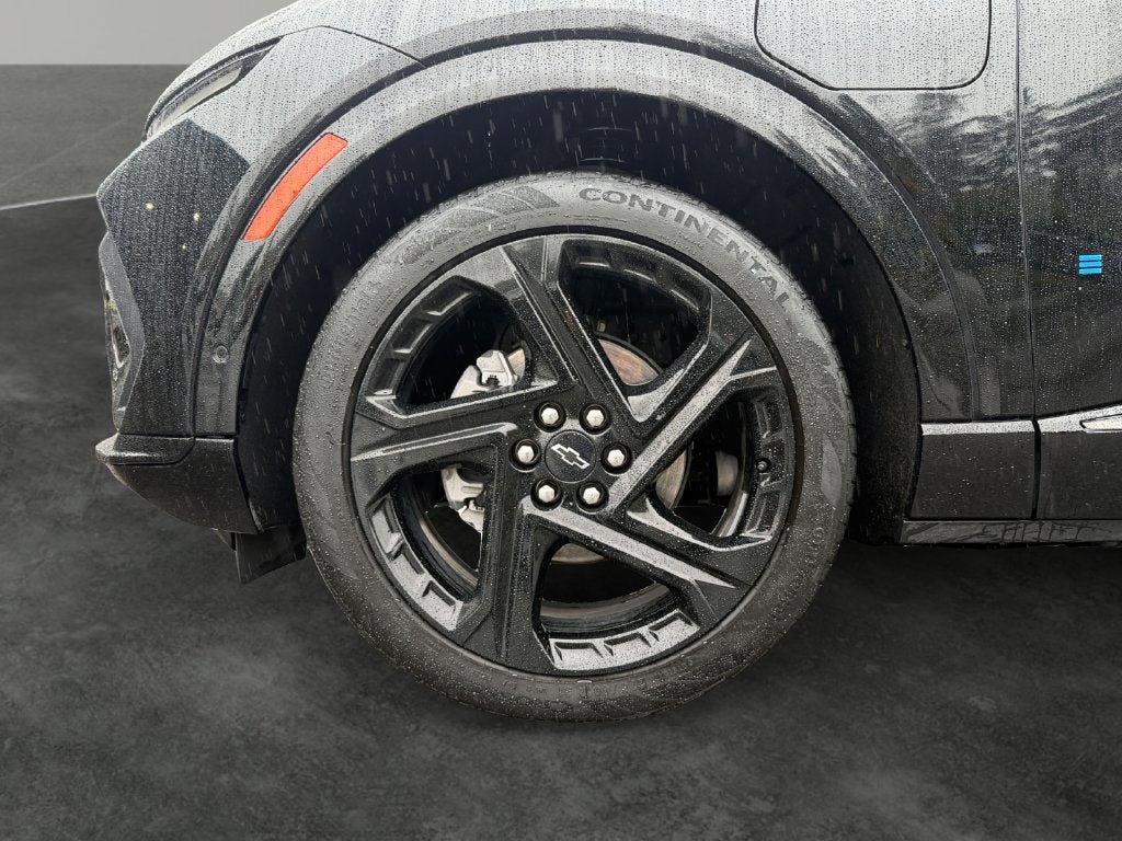 Used 2024 Chevrolet Equinox EV RS FWD image 5