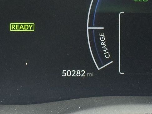 Used 2025 Toyota Camry LE FWD image 16