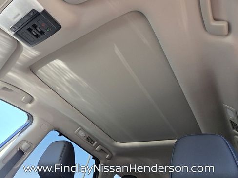 New 2026 Nissan Pathfinder SL AWD/4WD image 8