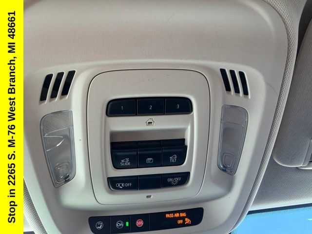 Used 2023 Buick Envision Avenir AWD/4WD image 50