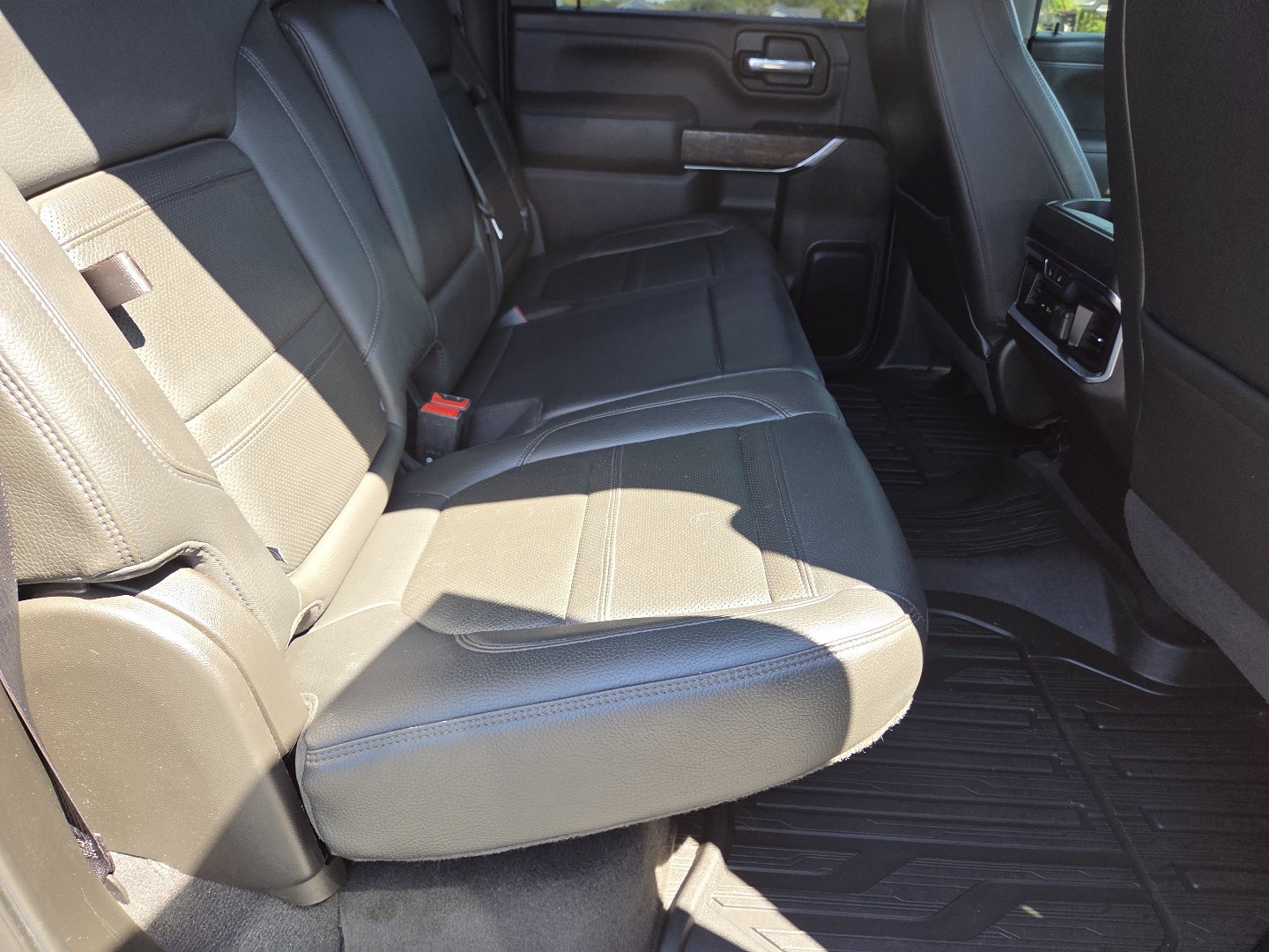 Used 2020 GMC Sierra 2500 Denali w/ Denali Ultimate Package AWD/4WD image 29