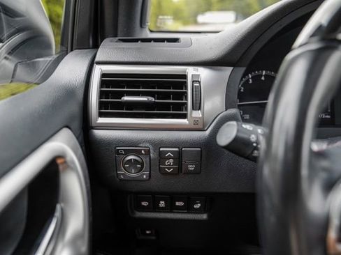 Used 2023 Lexus GX 460 Premium w/ Premium Package AWD/4WD image 29