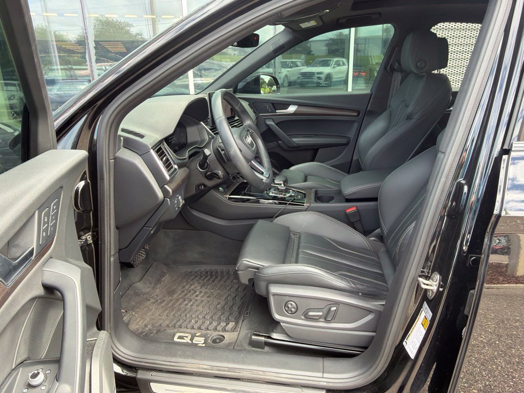 Used 2023 Audi Q5 2.0T Premium Plus AWD/4WD image 7