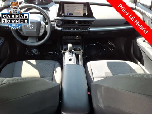 Used 2024 Toyota Prius LE FWD image 11