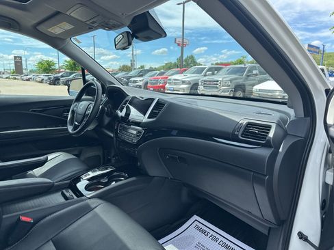 Used 2018 Honda Pilot Touring image 43