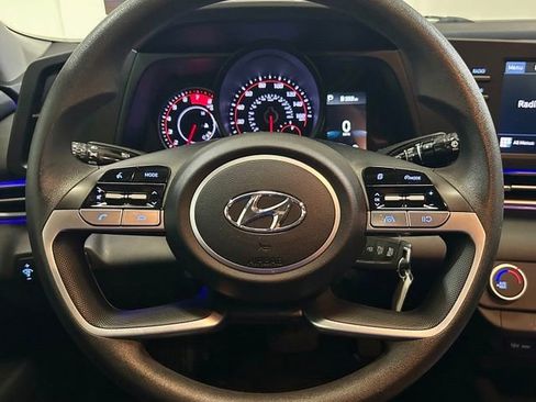 Used 2023 Hyundai Elantra SE FWD image 24