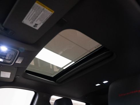 Used 2020 Chevrolet Silverado 1500 LT Trail Boss image 19