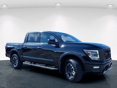 Used 2024 Nissan Titan PRO-4X w/ Off Road Protection Package image 4