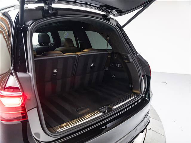 Used 2025 Mercedes-Benz GLS 63 AMG 4MATIC image 38
