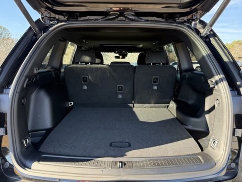 New 2025 Jeep Grand Cherokee Laredo X w/ Luxury Tech Group I image 28