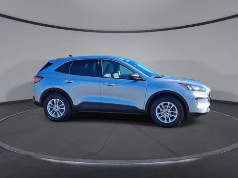 Used 2022 Ford Escape SE w/ Convenience Package image 9