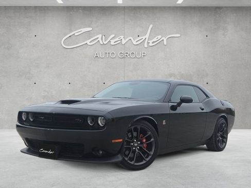 Used 2020 Dodge Challenger R/T Scat Pack image 1