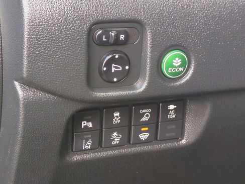 Used 2023 Honda Ridgeline Black Edition image 17