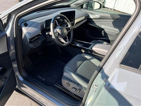 Used 2023 Volkswagen ID.4 Pro S image 17