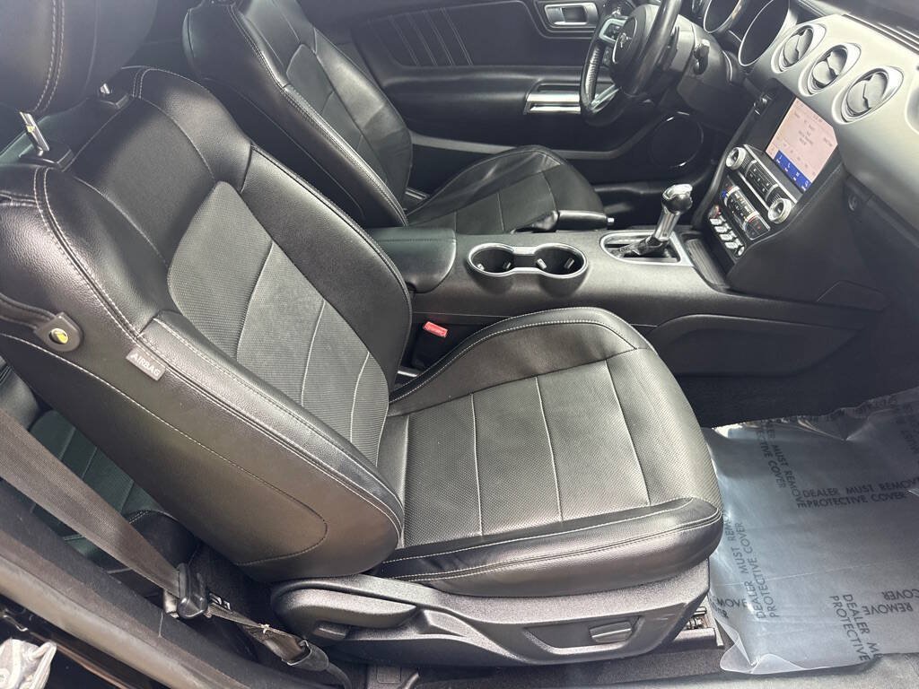 Used 2020 Ford Mustang Premium RWD image 11