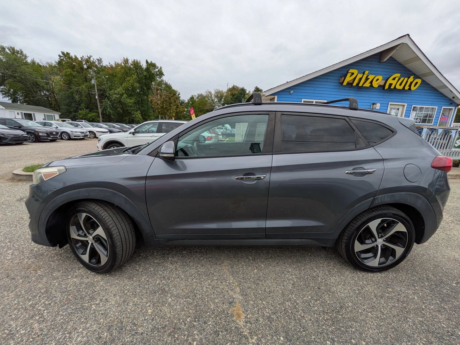 Used 2016 Hyundai Tucson Limited w/ Option Group 03 FWD image 3