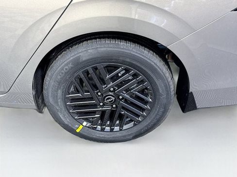 New 2026 Nissan Sentra SV FWD image 27