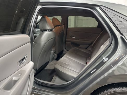 Used 2025 Hyundai Elantra Sport image 24