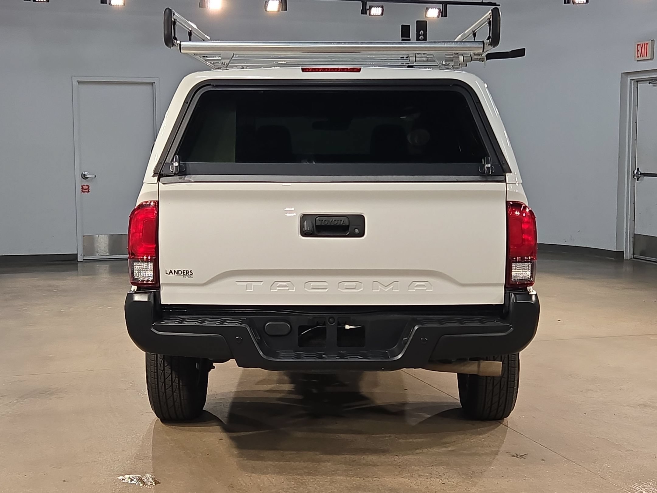 Used 2023 Toyota Tacoma SR RWD image 6