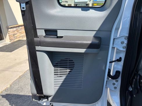 Used 2016 Ford F250 XL w/ XL Appearance Package image 14