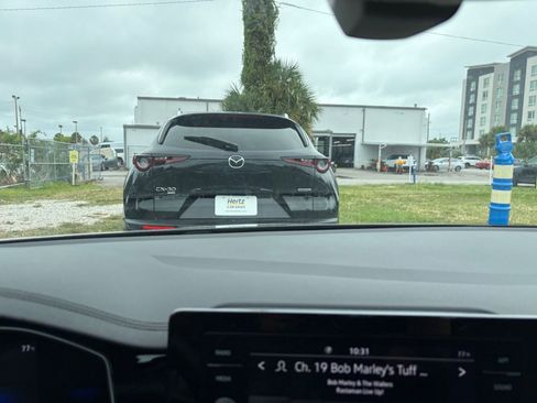 Used 2025 Volkswagen Jetta SE image 14