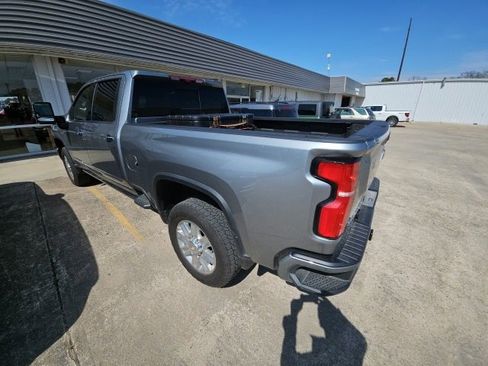 Used 2025 Chevrolet Silverado 3500 High Country w/ High Country Premium Package image 8
