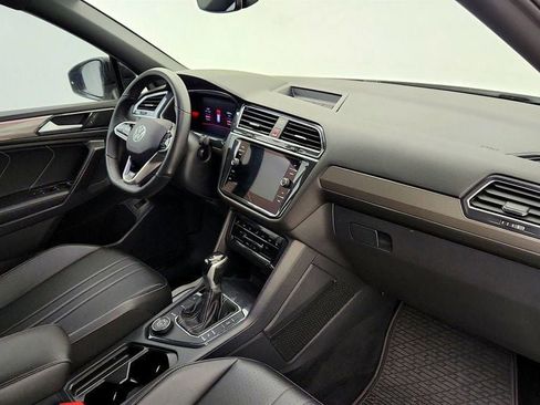 Used 2022 Volkswagen Tiguan SE R-Line AWD/4WD image 24