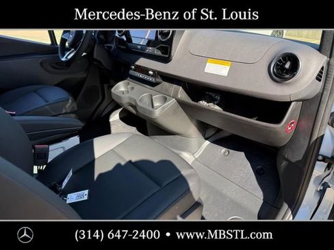 New 2026 Mercedes-Benz Sprinter 2500 image 8