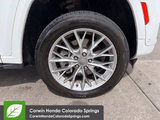 Used 2023 Jeep Grand Cherokee Summit w/ Advanced Protech Group IV AWD/4WD image 13