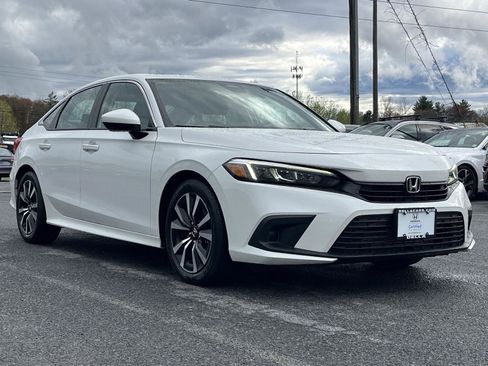 Certified 2023 Honda Civic EX image 3