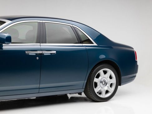 Used 2010 Rolls-Royce Ghost RWD image 37