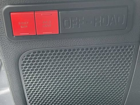 Used 2017 Jeep Wrangler Unlimited Rubicon AWD/4WD image 20